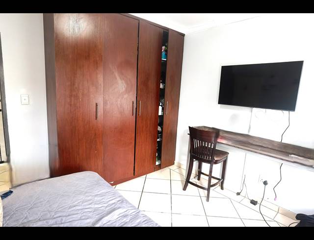 4 BEDROOM TOWNHOUSE FOR SALE IN VALLEY VIEW ESTATE